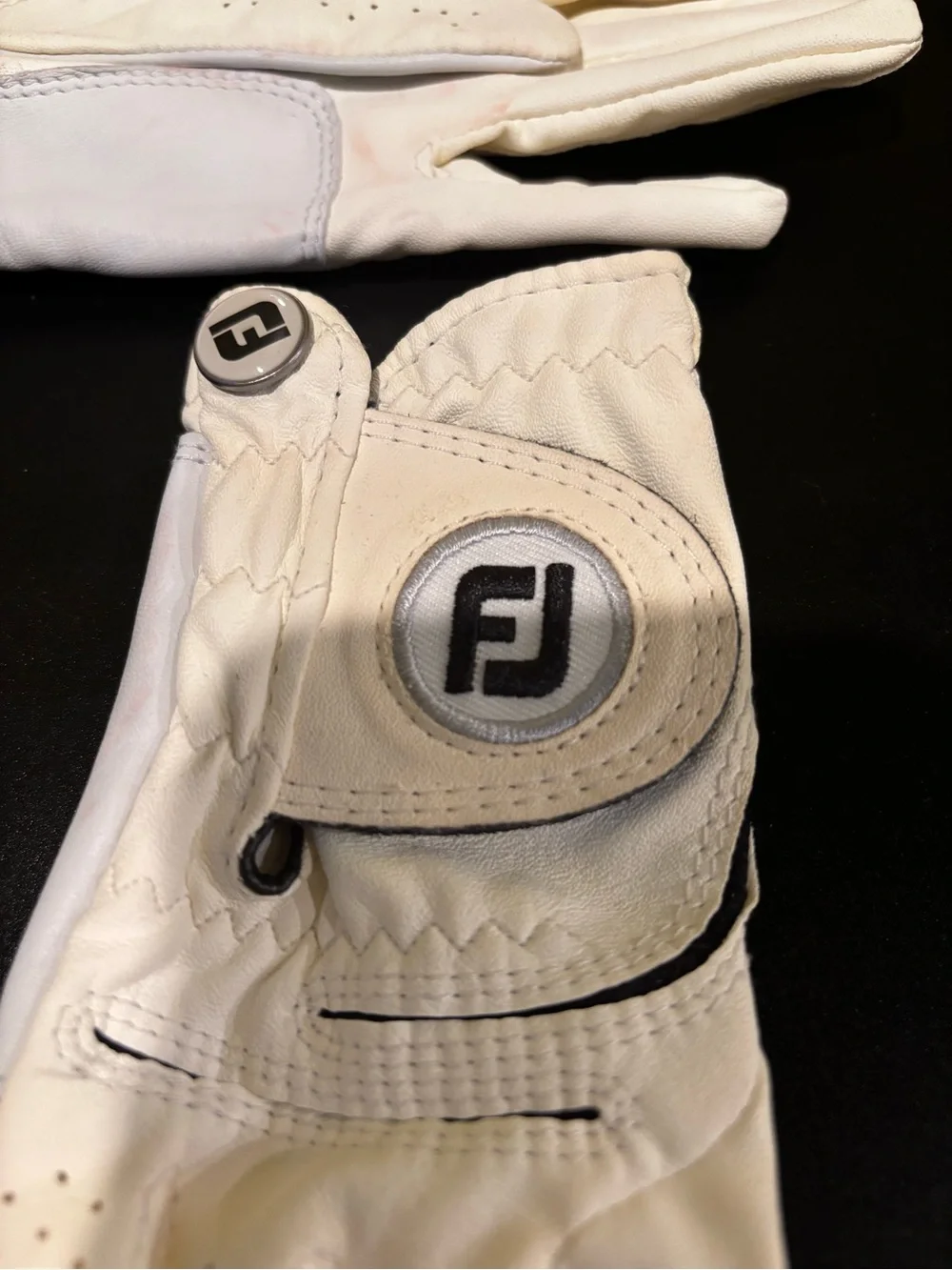 FootJoy WeatherSof Men's Golf Gloves Pair Size LM White/Black Leather Blend